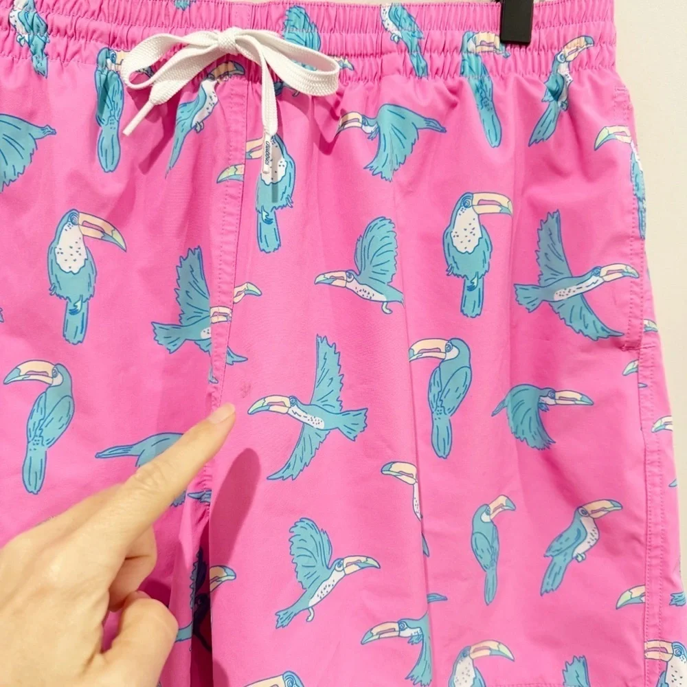 CHUBBIES The Toucan Do Its Classic Swim Trunk 5.5” Pink Blue Beach Size Large